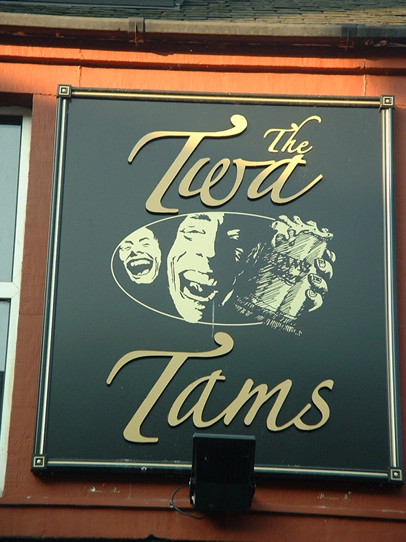 The Twa Tams, Perth